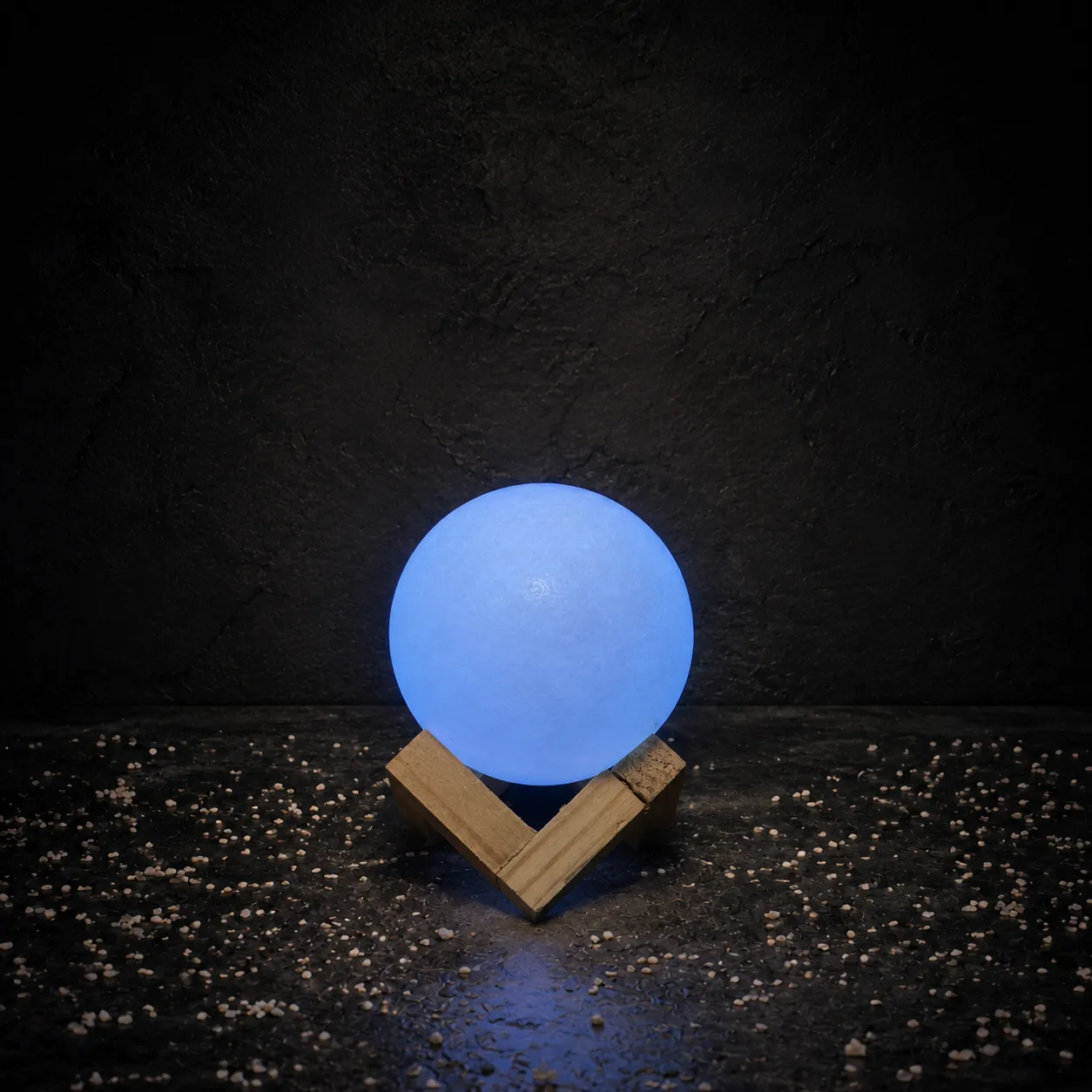 sang-namak-ball-lamp-blue-7 آباژور سنگ نمک گوی آبی سایز ۷ - Image 1
